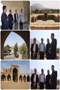 بازدید علیرضا آشوری فرماندار شهرستان میامی و ظهوری منش مدیر کل مهندسی و پشتیبانی مجلس شورای اسلامی  و  علیرضا بهرمان کارشناس خبره میراث فرهنگی از کاروانسرای تاریخی شهر میامی و پیگیری جهت جذب سرمایه گذار